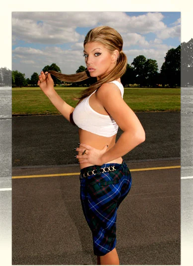 Fergie - fergie-priamo z jej stranky.jpg
